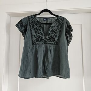 GAP Teal Green Boho Embroidered V-Neck Blouse with Black Trim